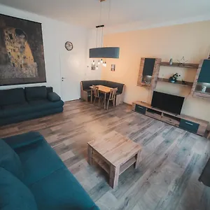 Apartment Renovated Close To First District, Wien